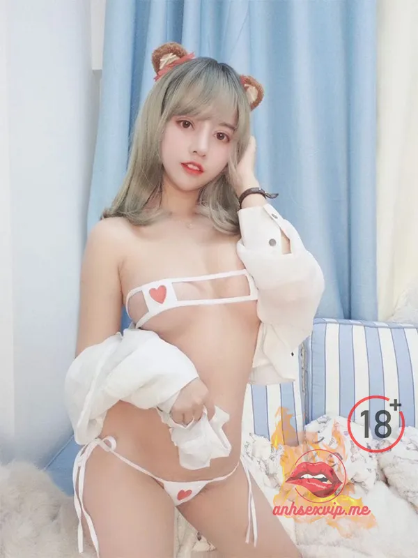 Diễn viên Thái Lan trong bộ nude gợi cảm 1 Diễn viên Thái Lan trong bộ nude gợi cảm 1