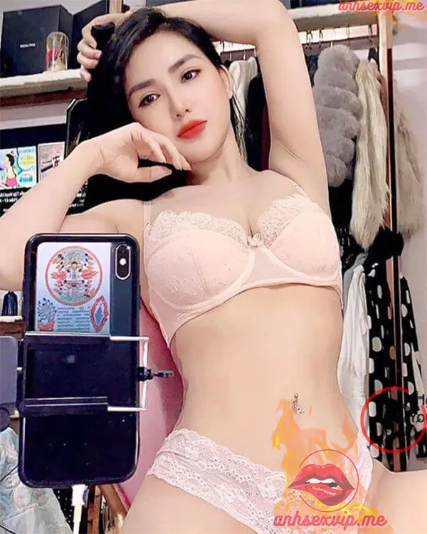 Cô giáo Trang siêu vòng 3 dâm dục nứng lồn thèm đụ 11