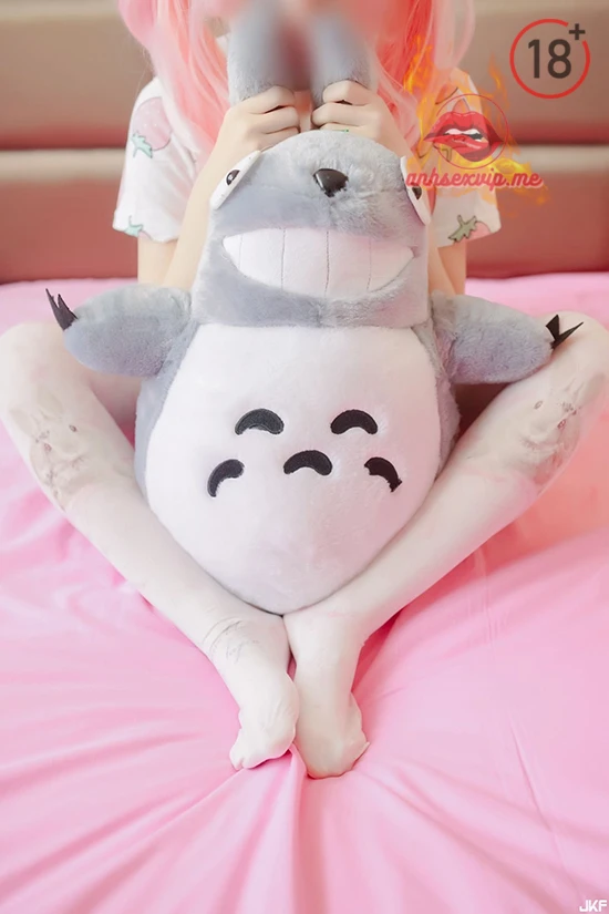 Gái xinh cosplay anime cởi đồ show hàng cực dâm đãng