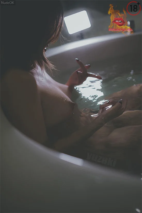 HÌnh 6: Some 2 em gái gọi trong nhà nghỉ cực căng cặc Hình 6: Some 2 em gái gọi trong nhà nghỉ cực căng cặc